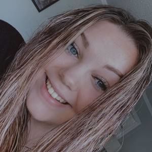 Meet your Posher, Mackenzie